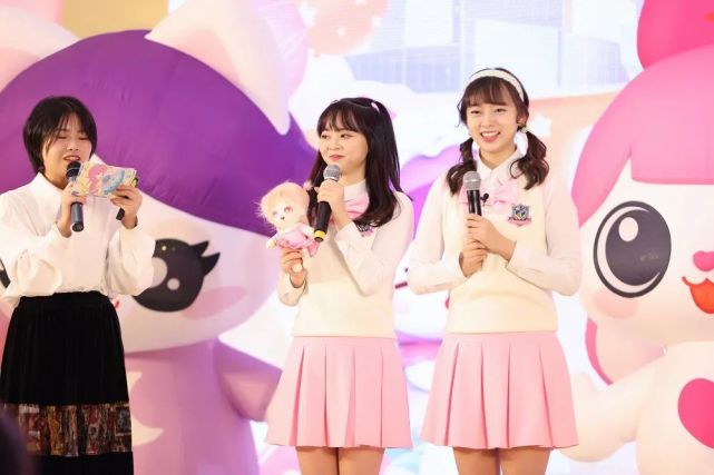 小伶姐姐开派对啦快来和伶可家族一起欢乐起来