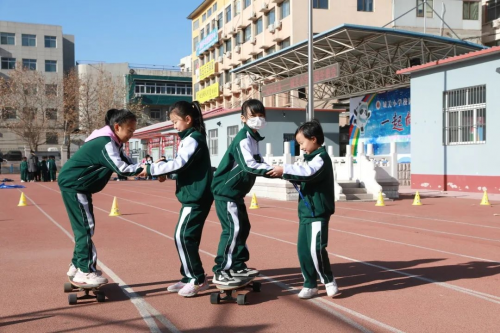 童心迎奥运一起向未来房山区城关小学举办校园冬奥会