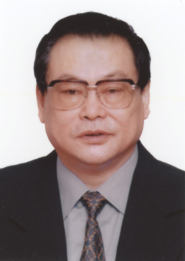 王力平同志遗像