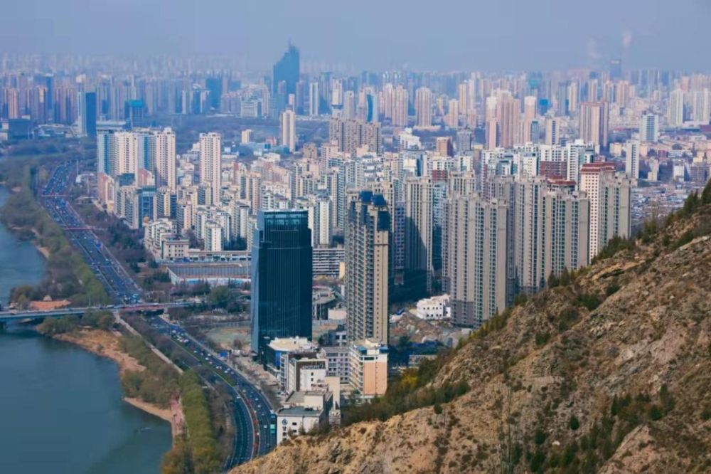 蝶变回眸五年安宁区城市面貌焕然一新