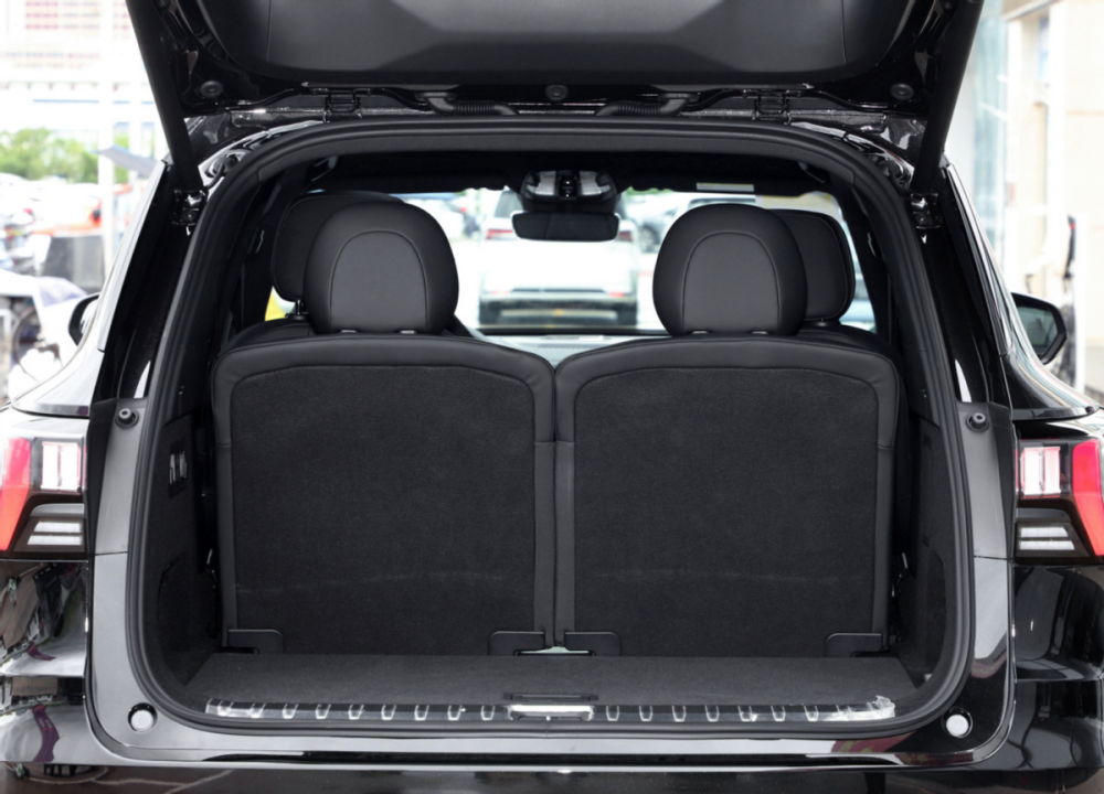 领克09使用体验第三排够用安全性更强