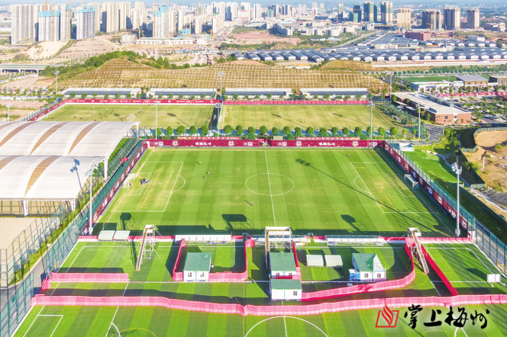 五华横陂足球小镇9号场,中甲联赛梅州赛区比赛场地之一.