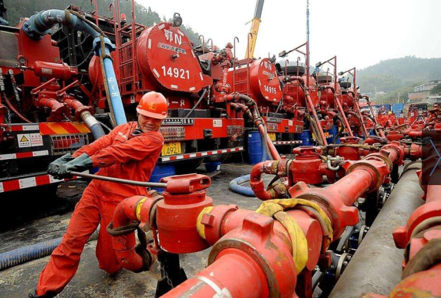 中国首个页岩气田大突破新增探明储量超千亿方为何岩钥