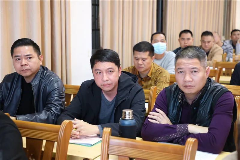 林春华应邀为政法综治干部讲反诈与禁毒