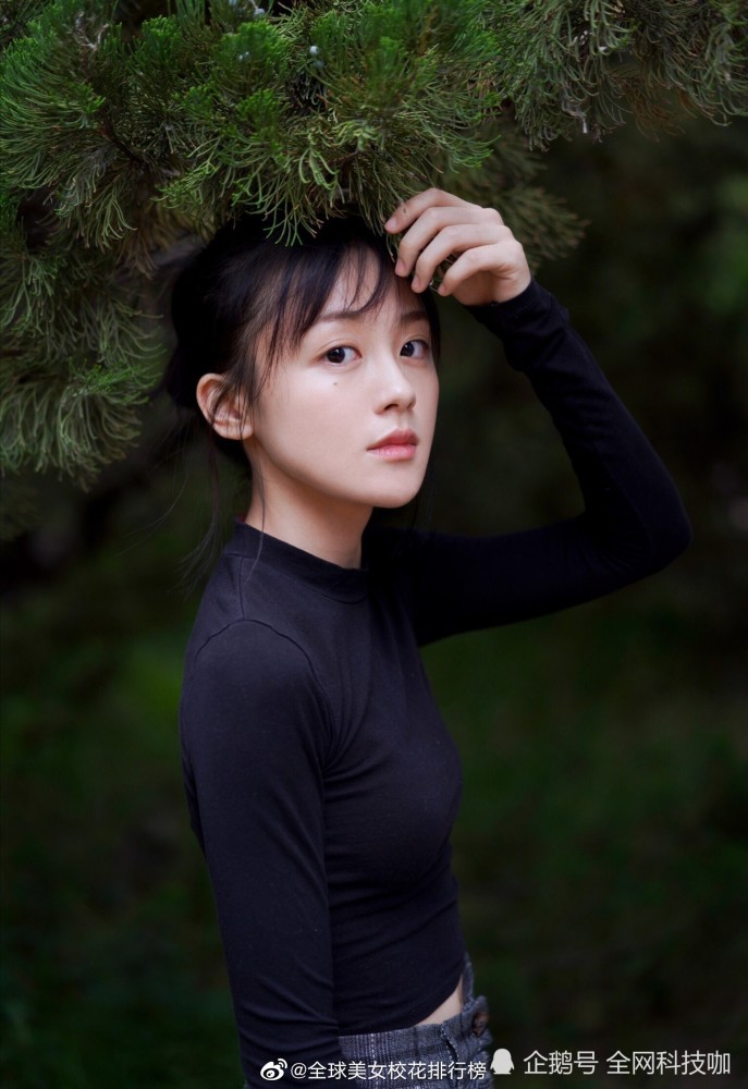 路人甲脸上有个美人痣