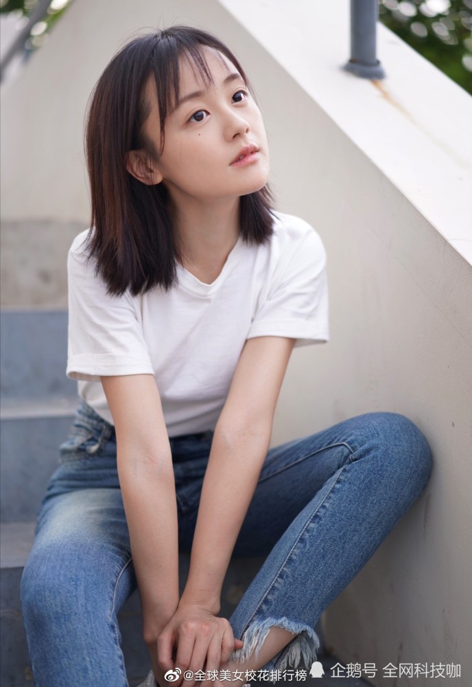 路人甲脸上有个美人痣