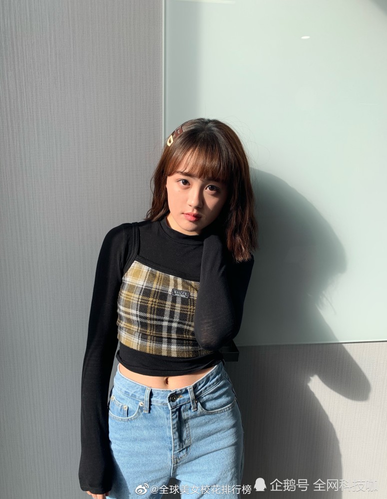 路人甲脸上有个美人痣