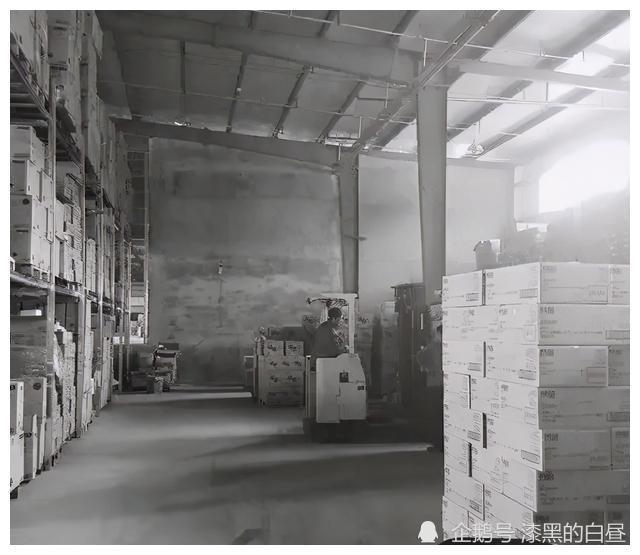 三巨头归宿薇娅倒下辛巴崩塌李佳琦何去何从