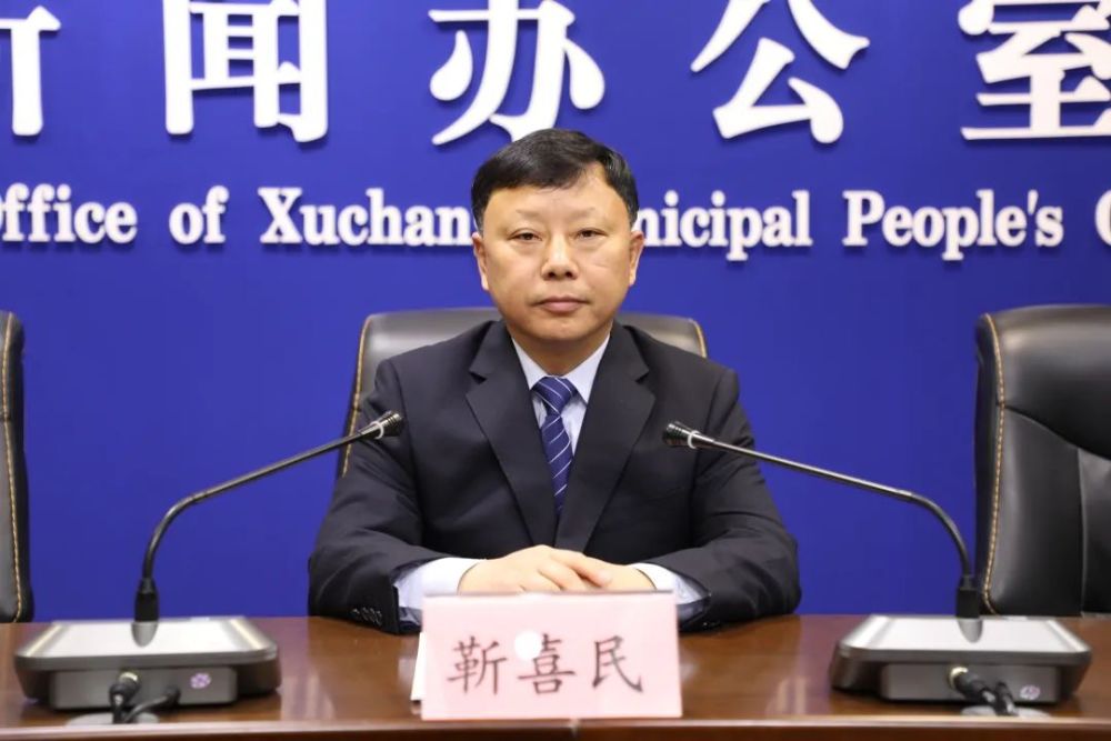 市卫生健康委副主任靳喜民介绍了我市疫情防控有关