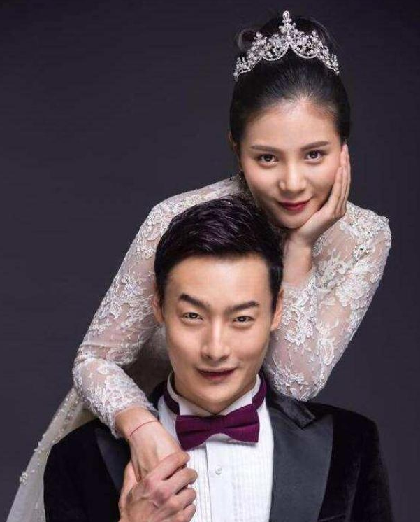 尤其是在里约奥运会的时候,秦凯当众求婚的那个场景,那个过程,相信