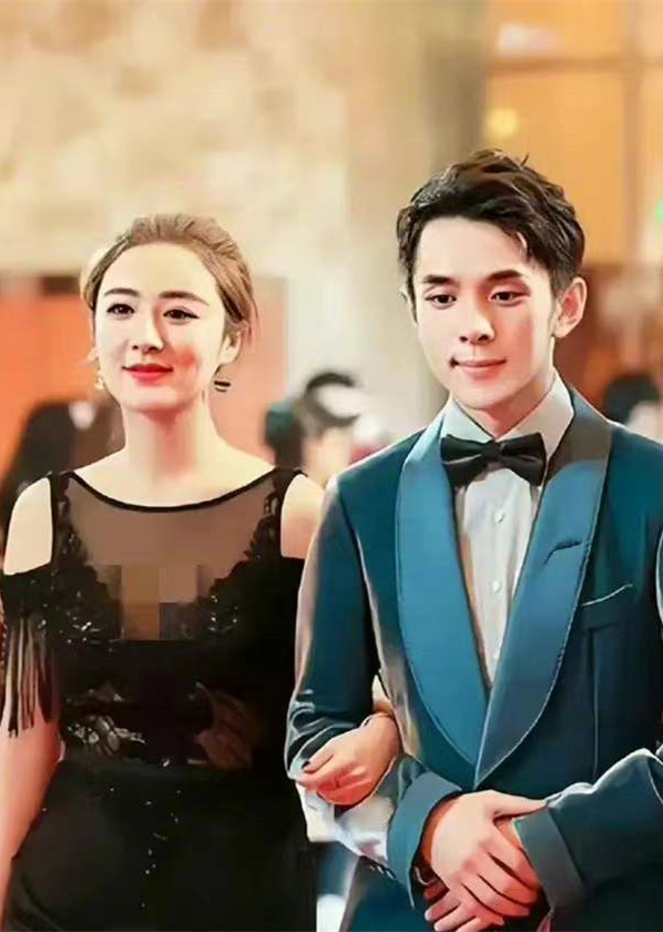 直播界还在整改薇娅偷逃税被重罚之后李佳琦被浙江消保委点名