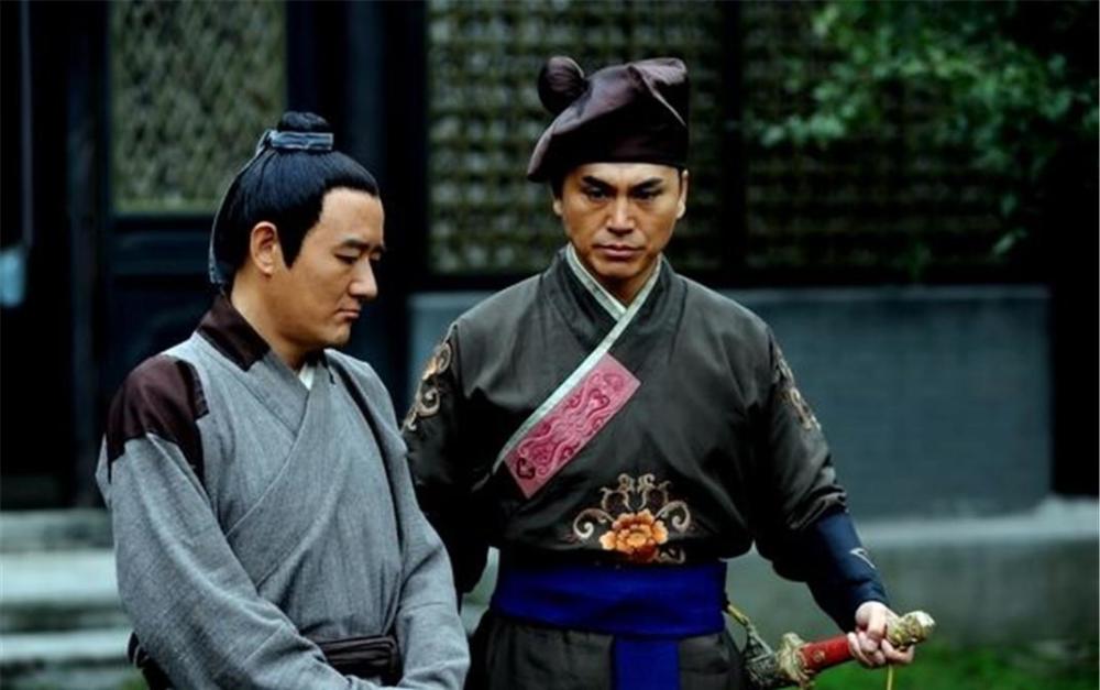 实际上,包拯的手下有着张龙,赵虎,王朝等多名负责保护他安全的侍卫