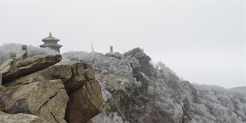 玉女峰雪景图片