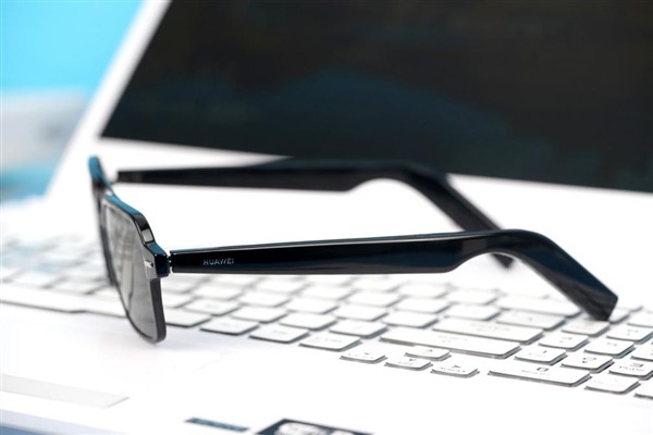 新一代听歌神器!华为智能眼镜飞行员款图赏