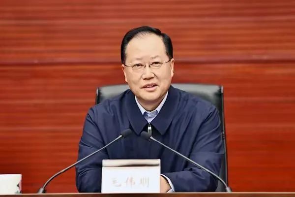 中南大学商学院龚艳萍院长被聘为湖南制造强省建设专家咨询委员会委员