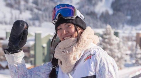 刘佳宇 瞰冬奥｜蔡雪桐刘佳宇在滑雪世界杯推介北京冬奥会