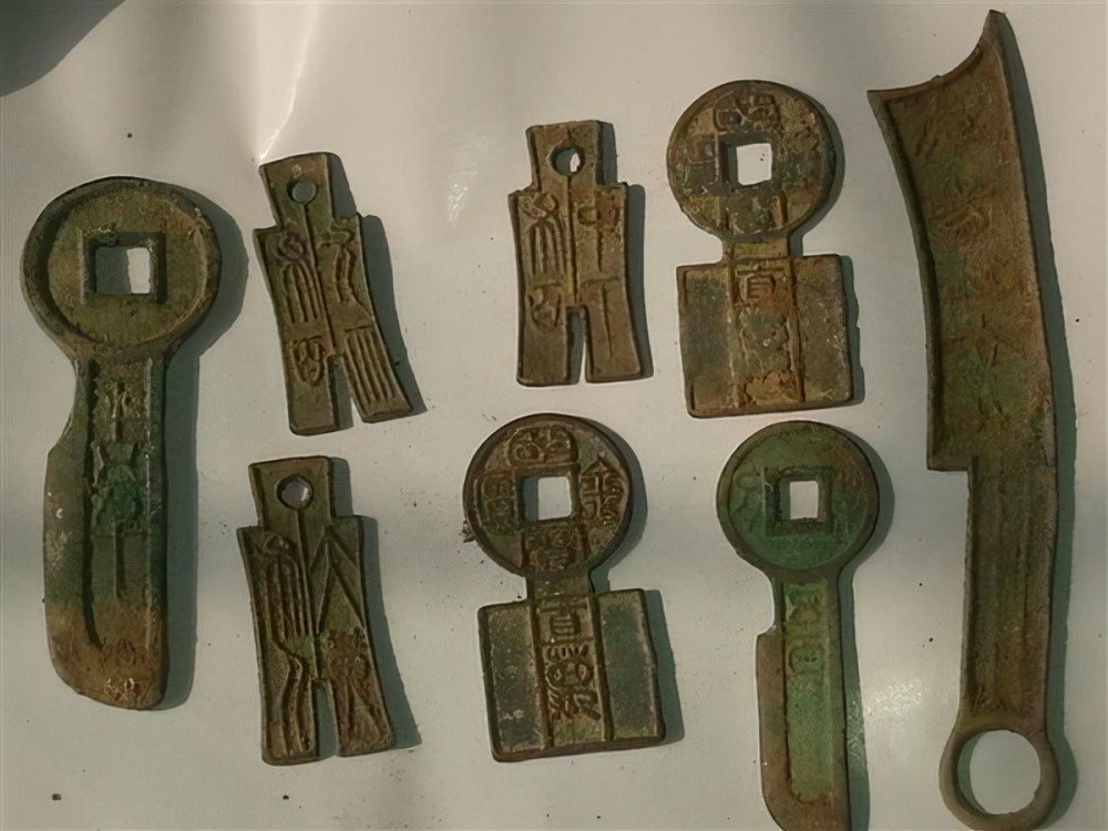 古钱币铸造史中,所使用金属的变化 - 康熙年代的钱币的金属元素组成