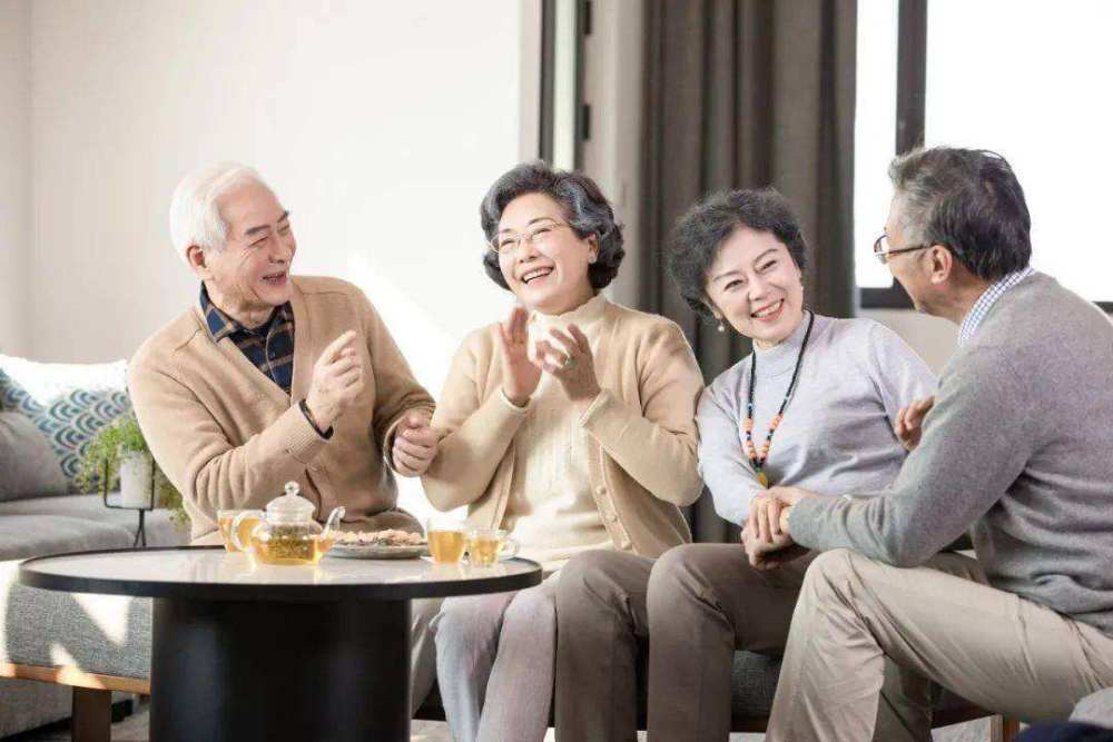 我国人口现状_中国人口现状,五个年轻人就要养一个老人,整个城市都在负重前