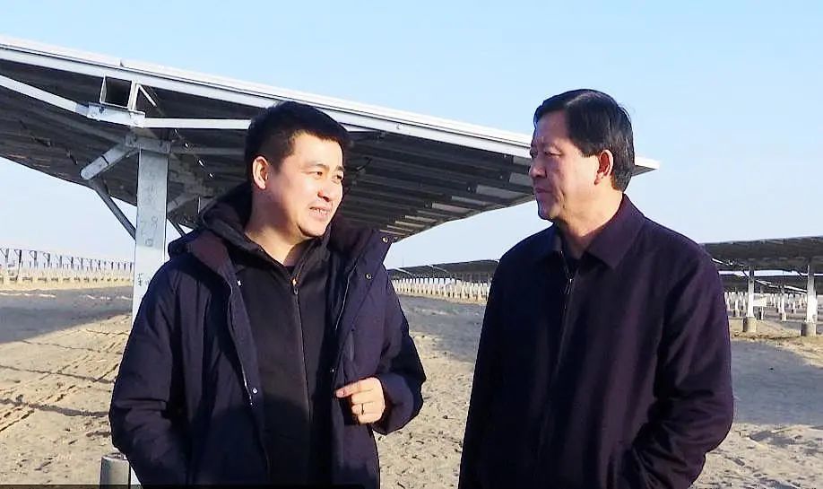 欧昊集团董事长总裁张栋梁在金塔县考察项目建设情况