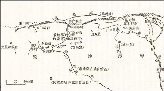 因为这里是天然的绿洲带,河西走廊一连串绿洲带中的疏勒河绿洲带,再细