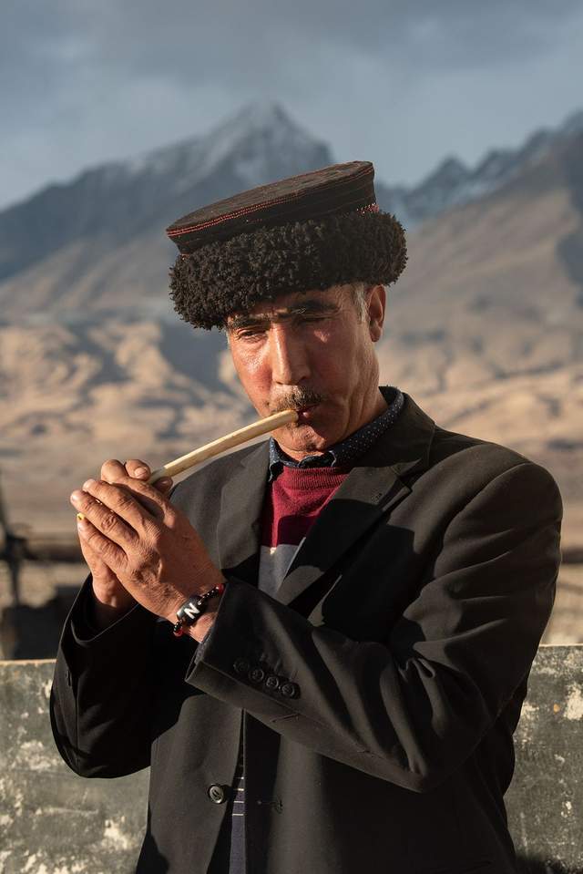 8000年前贾湖遗址出骨笛如今塔吉克人依然在吹只是换了笛骨