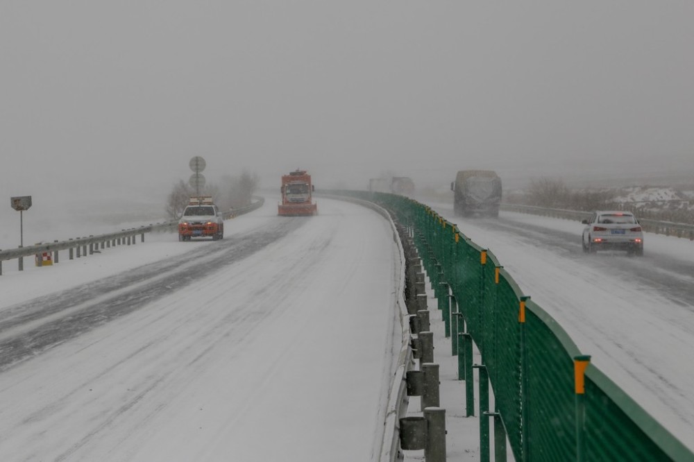 因降雪今晚河南这些高速路段禁止所有车辆上站
