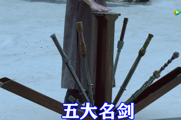 雪中悍刀行：天下十大名剑公开，大凉龙雀位居第九，黄庐垫底，吕祖古剑封神_腾讯新闻