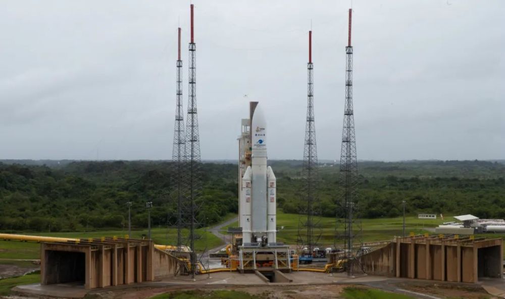 阿里安5火箭发射地点:法属圭亚那库鲁航天发射中心发射时间:2021年12