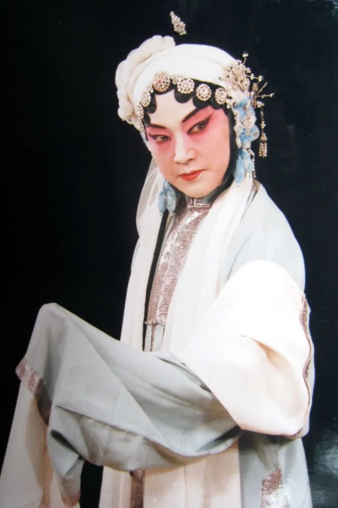 余巧云三上轿从哀诉的弱者到除霸的强者附精彩视频