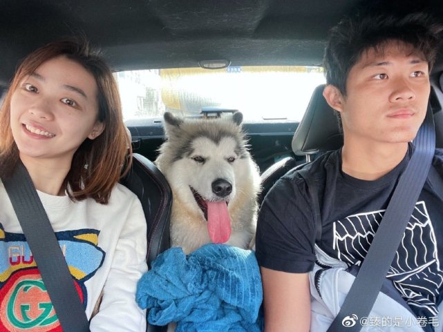 恭喜中国网球现役一哥官宣领证结婚25岁就事业爱情双丰收