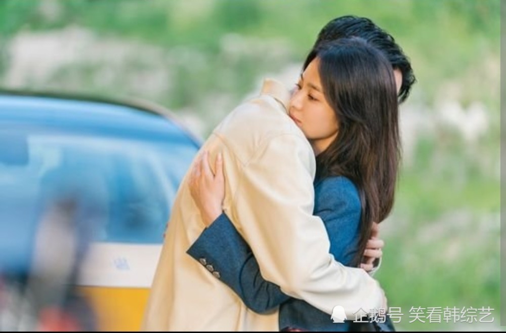 《正在分手中》宋慧乔张基龙幸福的瞬间被公开,两人深情的拥抱_腾讯