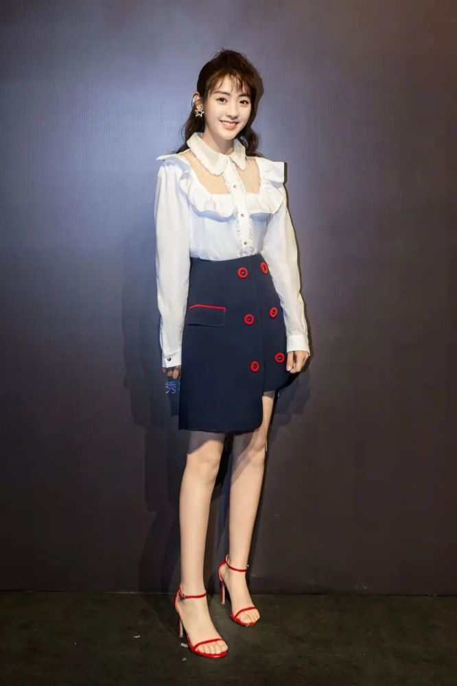 小个子的女星个个都是腿精毛晓彤有漫画腿王子文腿好白