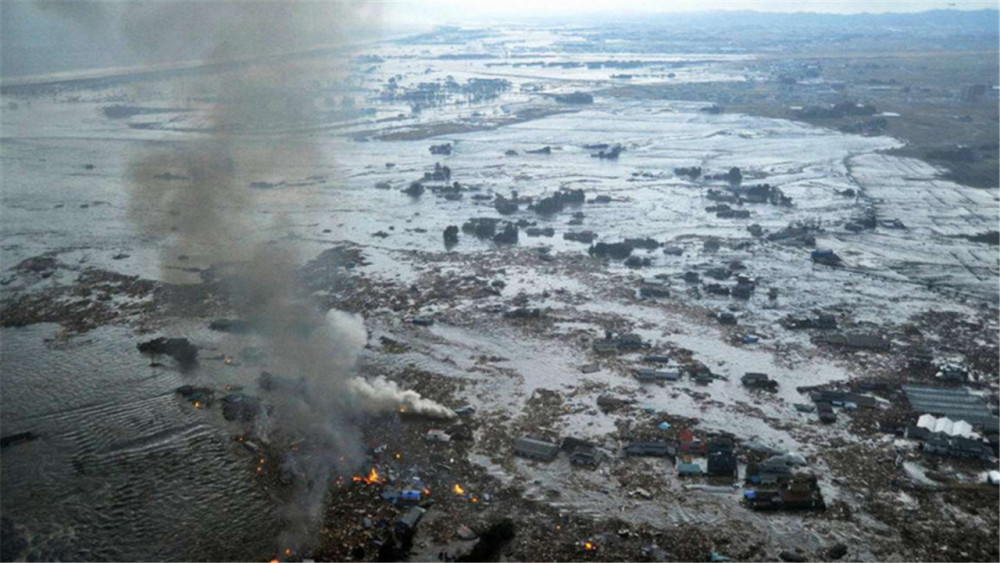 爆炸地震波图片