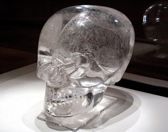 3000多年玛雅老头骨全水晶材质英国政府被蒙在鼓里84年