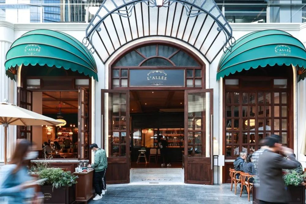 万象天地里巷调改观察沪上潮流南移华南新添bistro街区