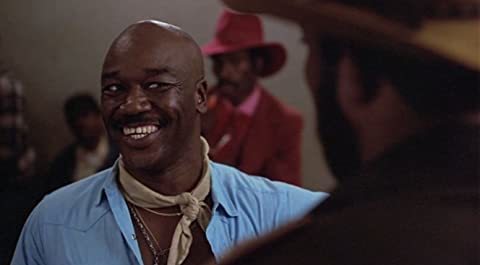 盘点一下在洛奇系列电影中出现过的真实拳击手,泰森也曾客串过