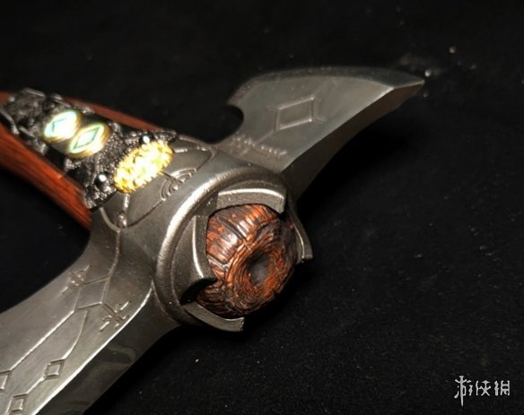 玩家分享自己的圣诞礼物战神4奎爷利维坦战斧