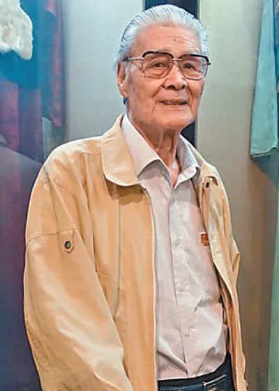 七一勋章获得者丨北京人民艺术剧院原演员导演蓝天野只要观众需要我