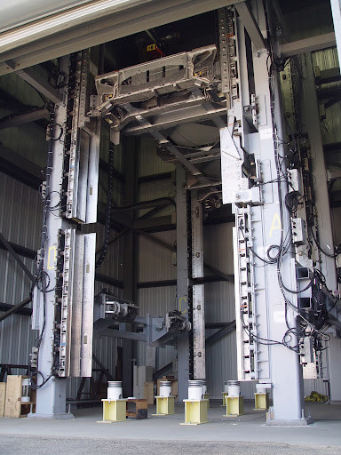 把美海军坑惨!福特号航母11台弹药升降机通过验收,初步具备部署条件|