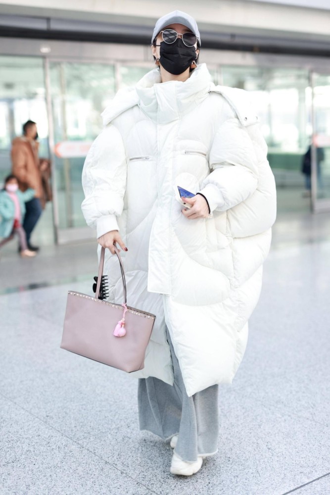 范冰冰过冬也不低调!