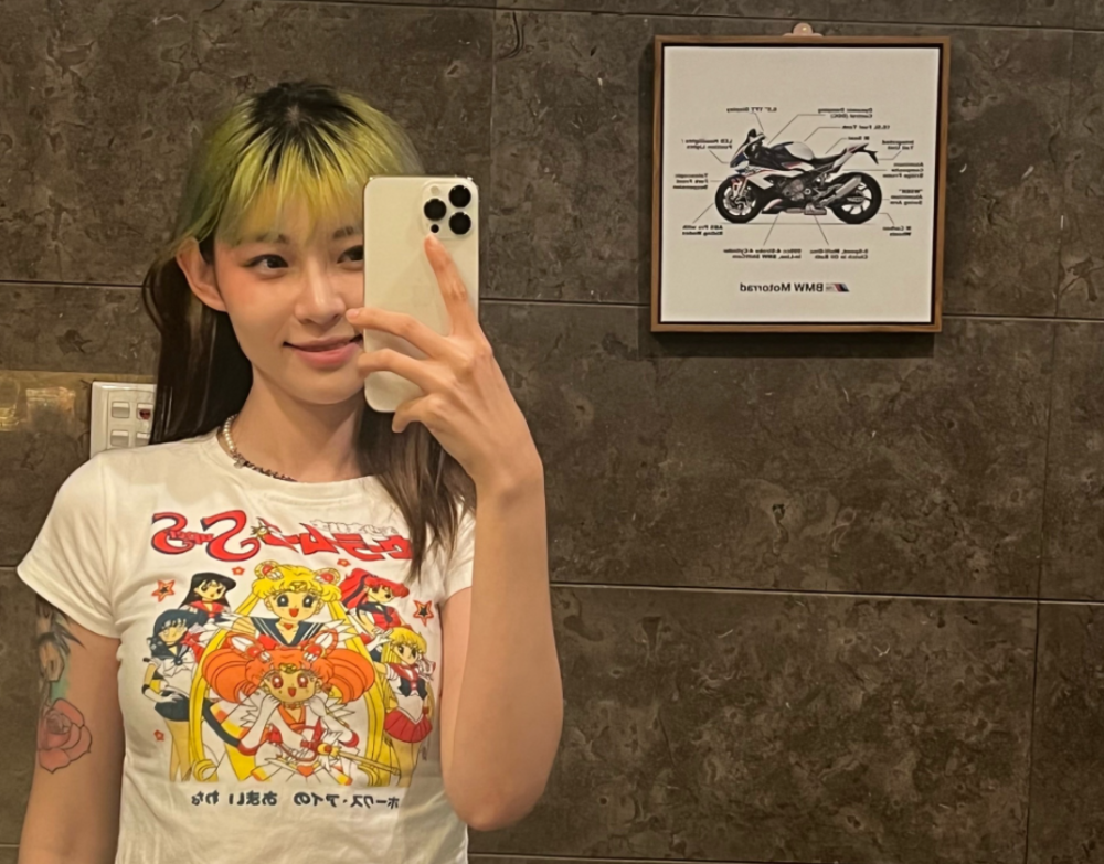 抖音女神痞幼入驻虎牙!粉丝喊话若凌:女神变装就靠你了!