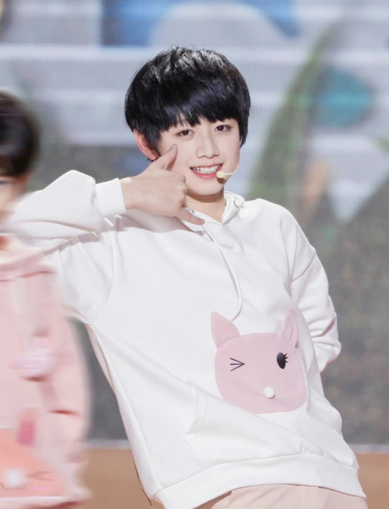 山城少年朱志鑫壁纸