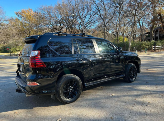 2022款普拉多精装版实拍售价超140万配46v8引擎