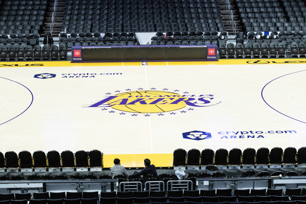 湖人主场内部细节首次曝光新标志印在地板上官推为四大巨星拉票