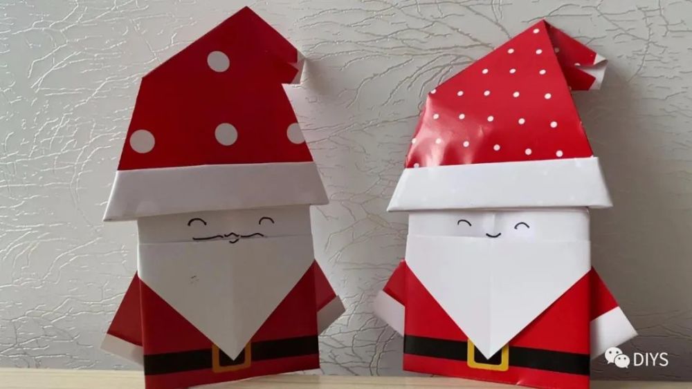 "手工折纸"简单又可爱的迷你"圣诞帽"_腾讯新闻