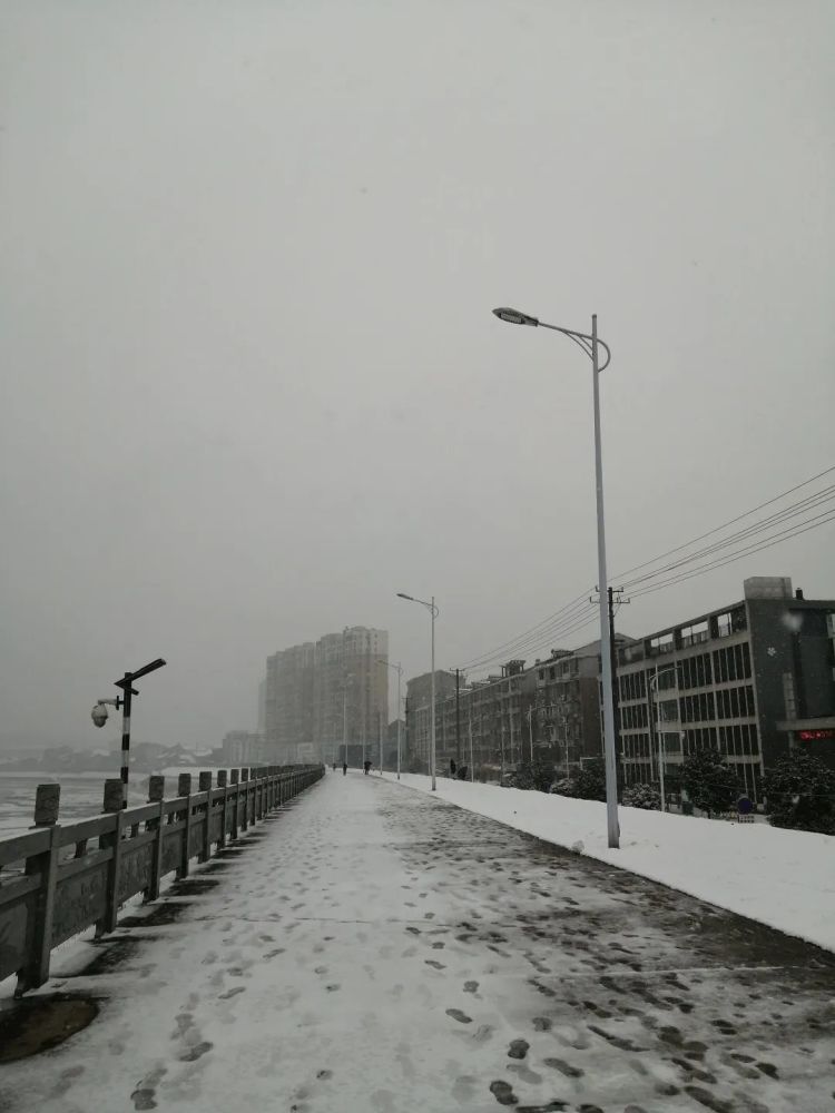 真的桃江下雪了
