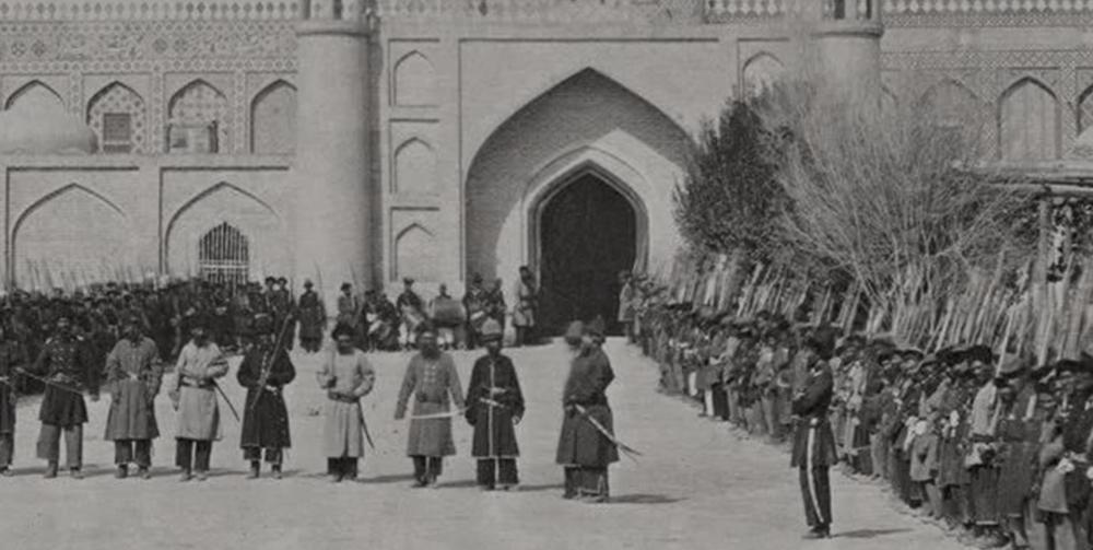 哲德沙尔汗国浩罕汗国将领阿古柏也趁机侵入我国新疆,并且在俄罗斯