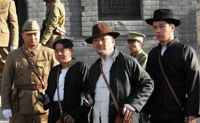 要说到张伯魁对待自己同胞的手段,就跟古代封建社会惩罚犯人一样,用尽