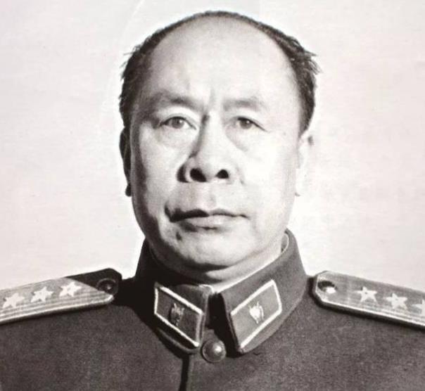 1955年,军委让陈奇涵自己填军衔,他写下