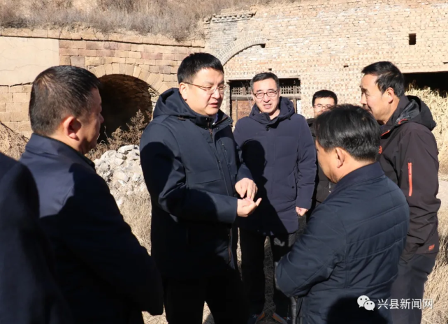 兴县梁文壮检查指导打击私挖盗采矿产资源工作